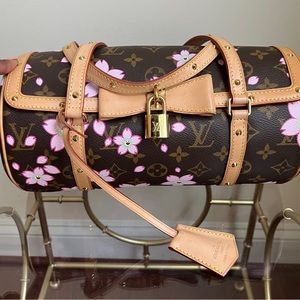 Authentic Louis Vuitton papillon Takashi Murakami